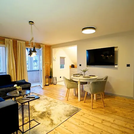 Every Sky Konstytucji 3 Maja 45 Apartament